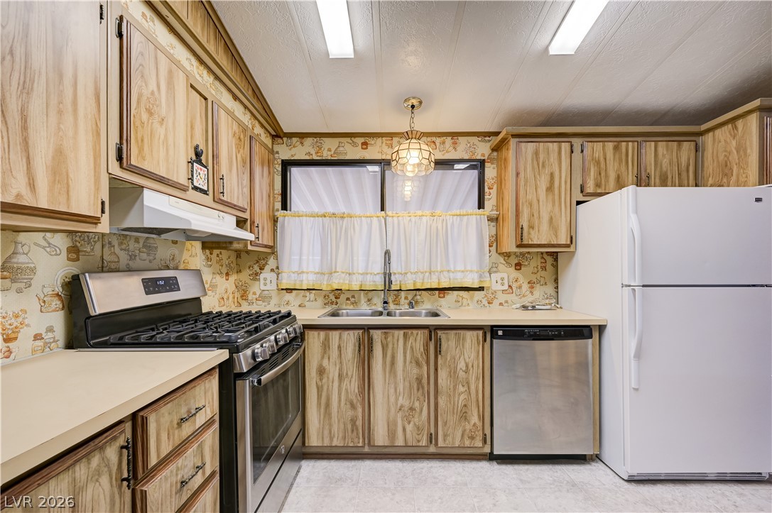 3426 Gulf Shores Drive Las Vegas NV 89122