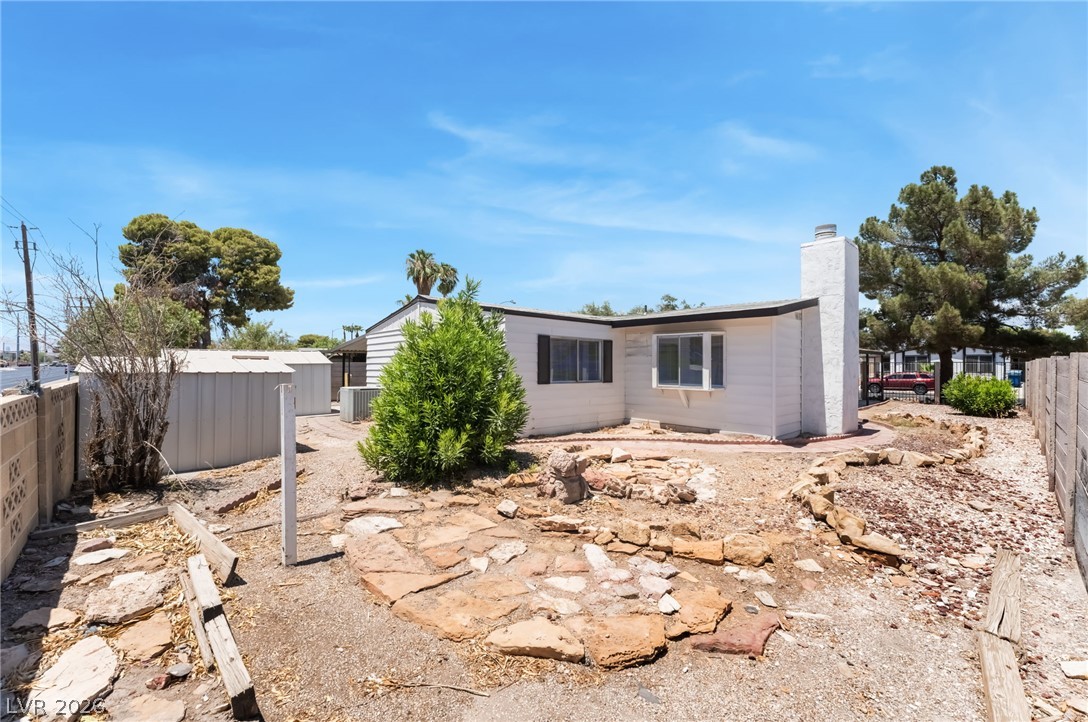 5235 Sir James Way Las Vegas NV 89110