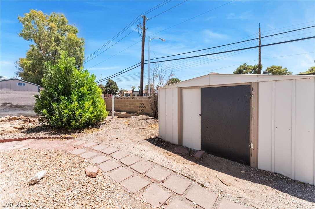 5235 Sir James Way Las Vegas NV 89110