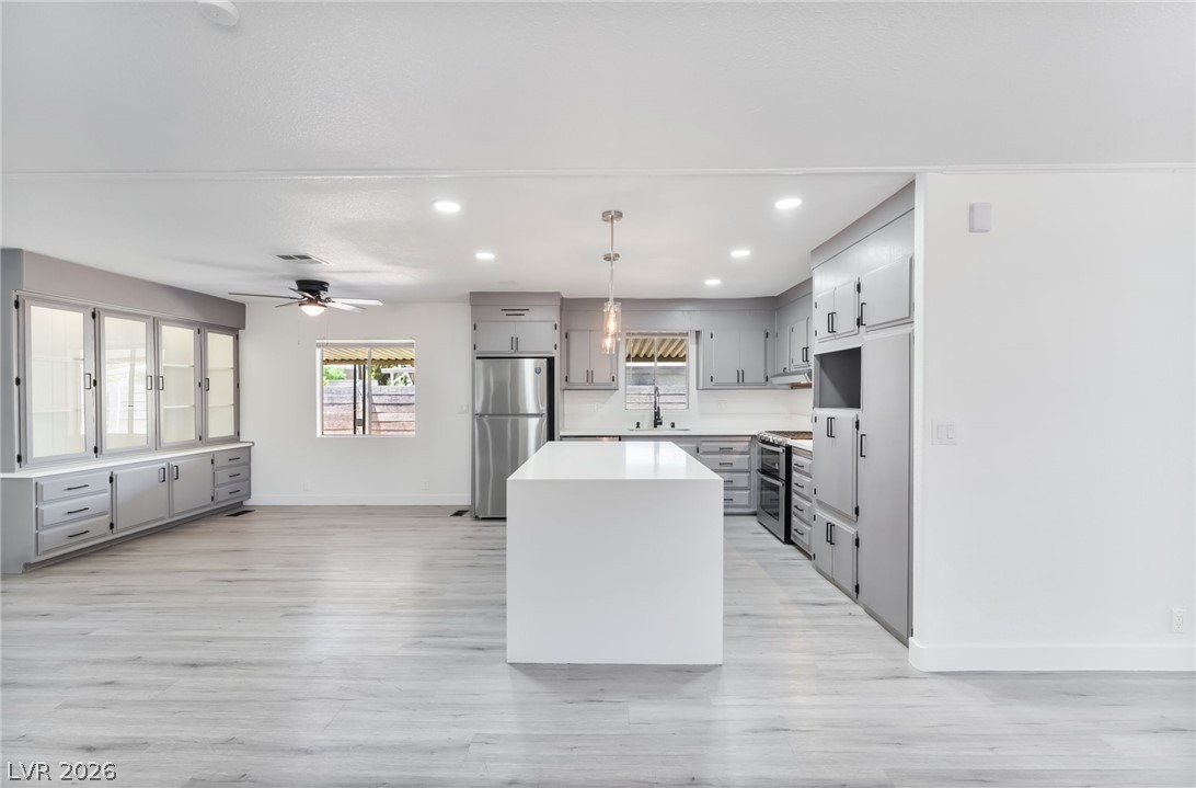 5235 Sir James Way Las Vegas NV 89110