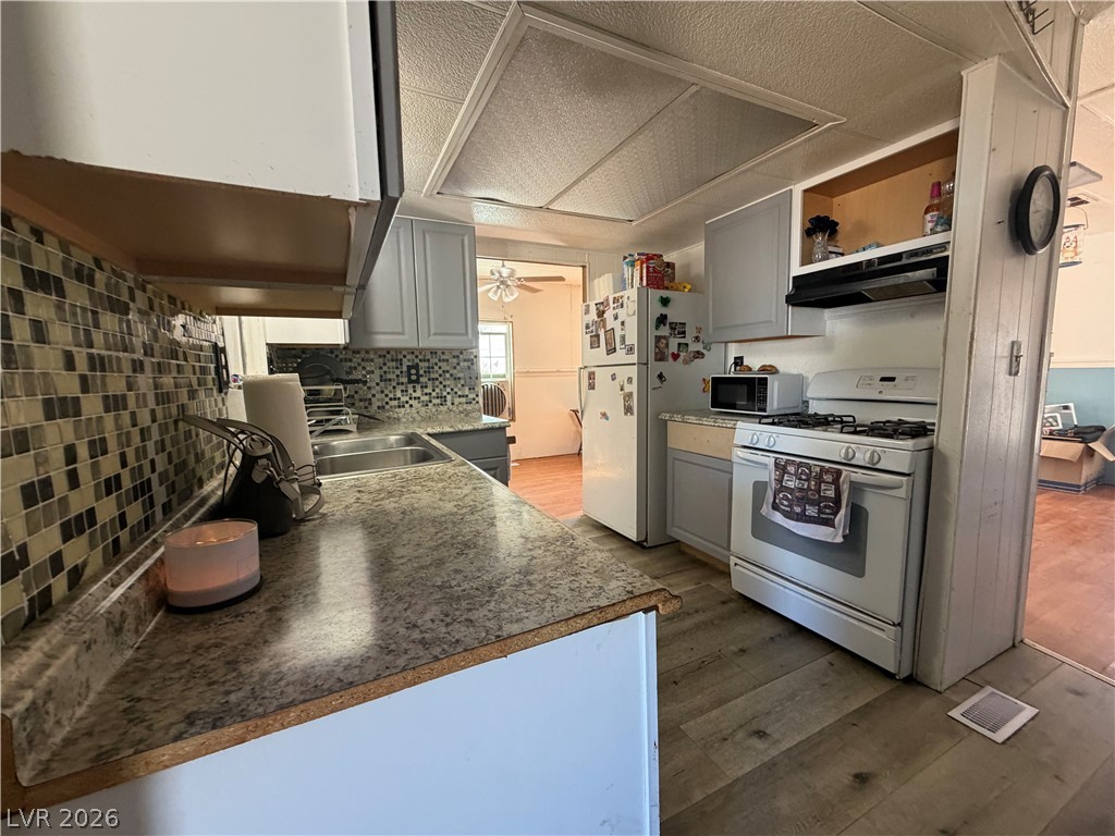 260 Ellendale Street Pahrump NV 89048