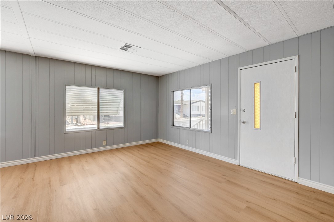 3430 Isle Royale Drive Las Vegas NV 89122