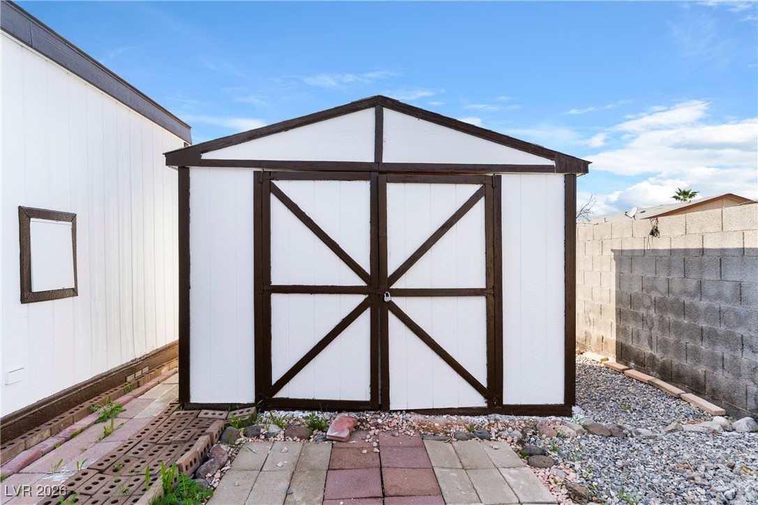 4575 Sandirose Way Las Vegas NV 89122