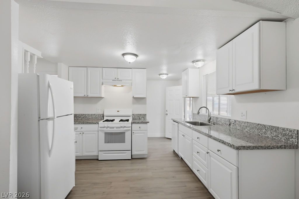3300 Death Valley Drive Las Vegas NV 89122