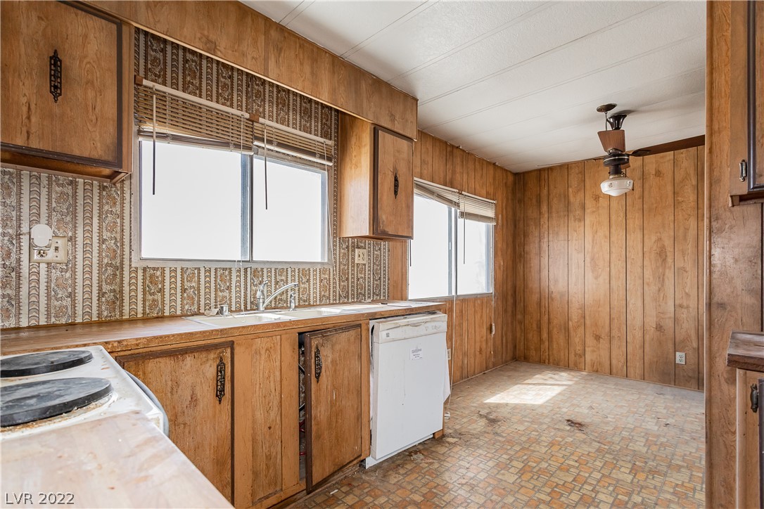 4090 Jackie Street Pahrump NV 89048