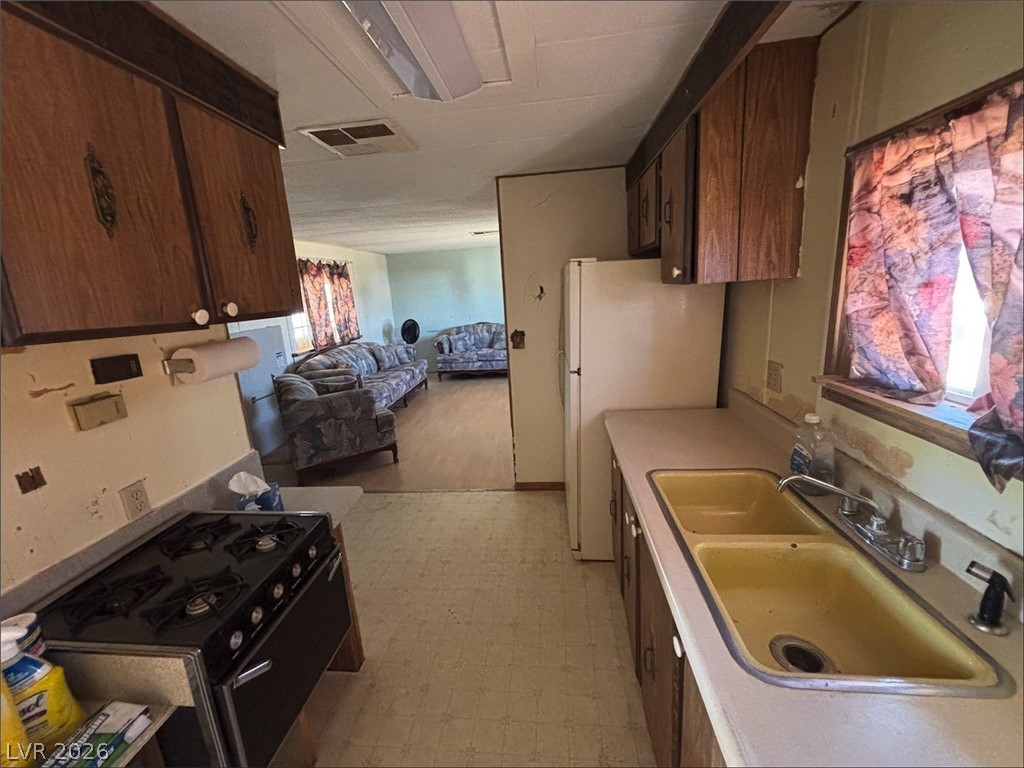 1301 East Manse Road Pahrump NV 89048