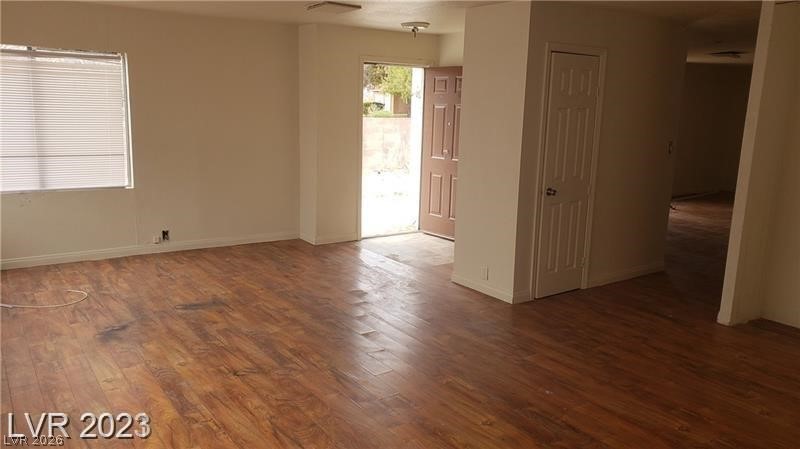 5556 Everglade Street Las Vegas NV 89142