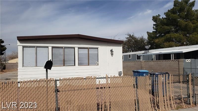 5556 Everglade Street Las Vegas NV 89142