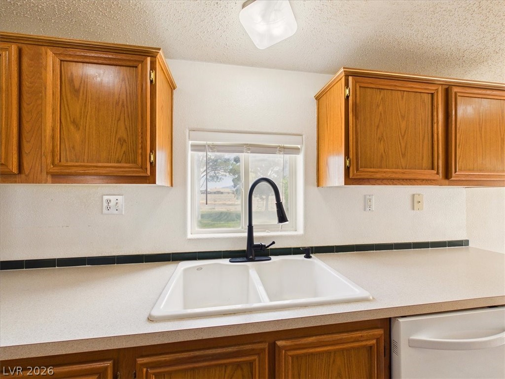 1670 Gee Street Pahrump NV 89060