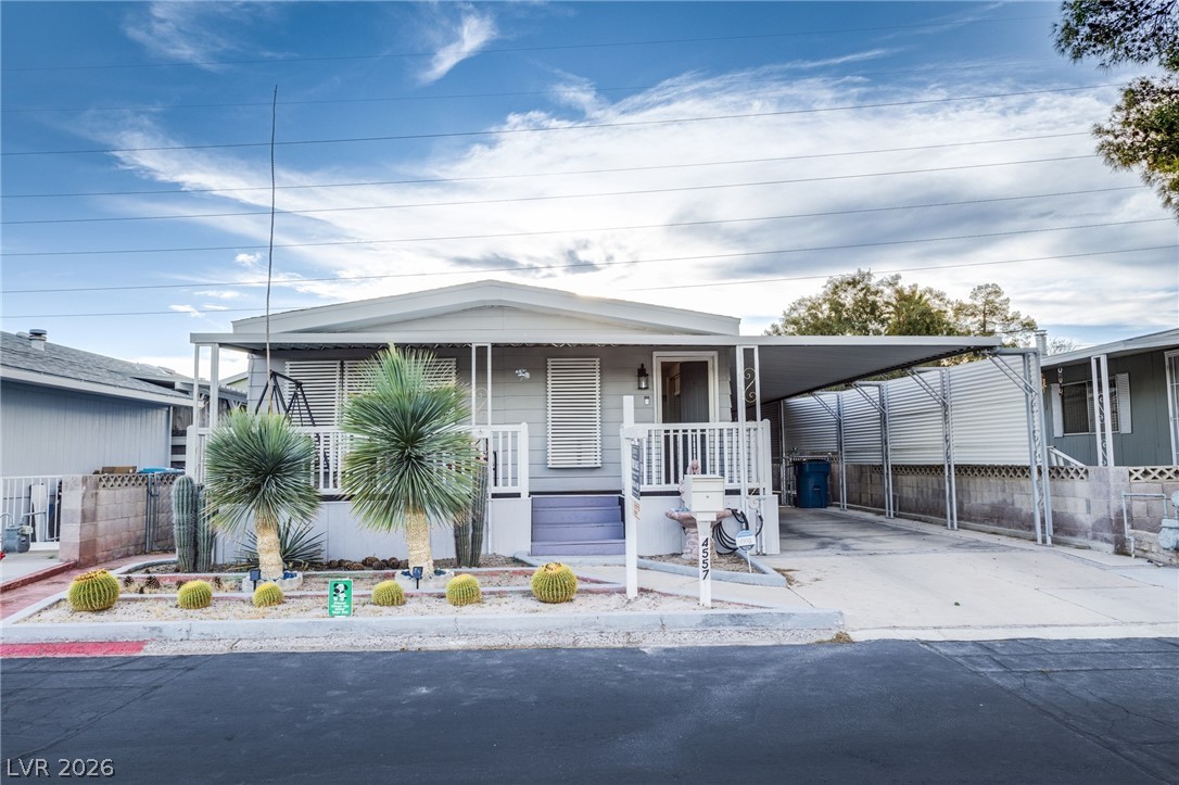 4557 Royal Ridge Boulevard Las Vegas NV 89103