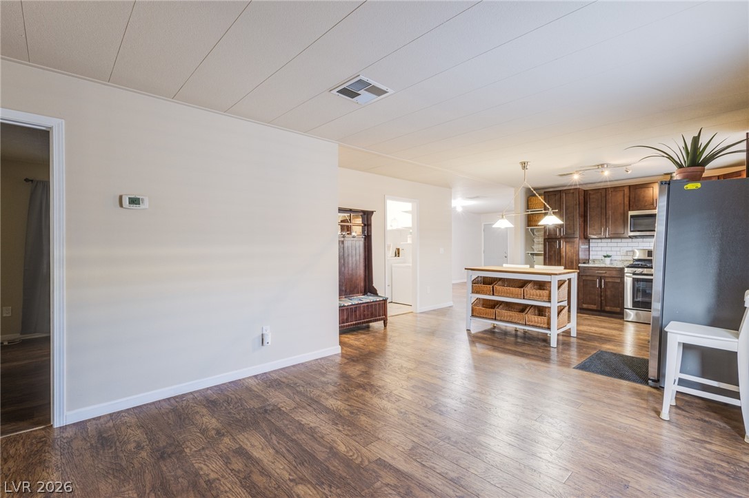 4557 Royal Ridge Boulevard Las Vegas NV 89103