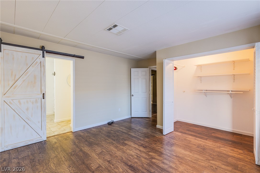 4557 Royal Ridge Boulevard Las Vegas NV 89103