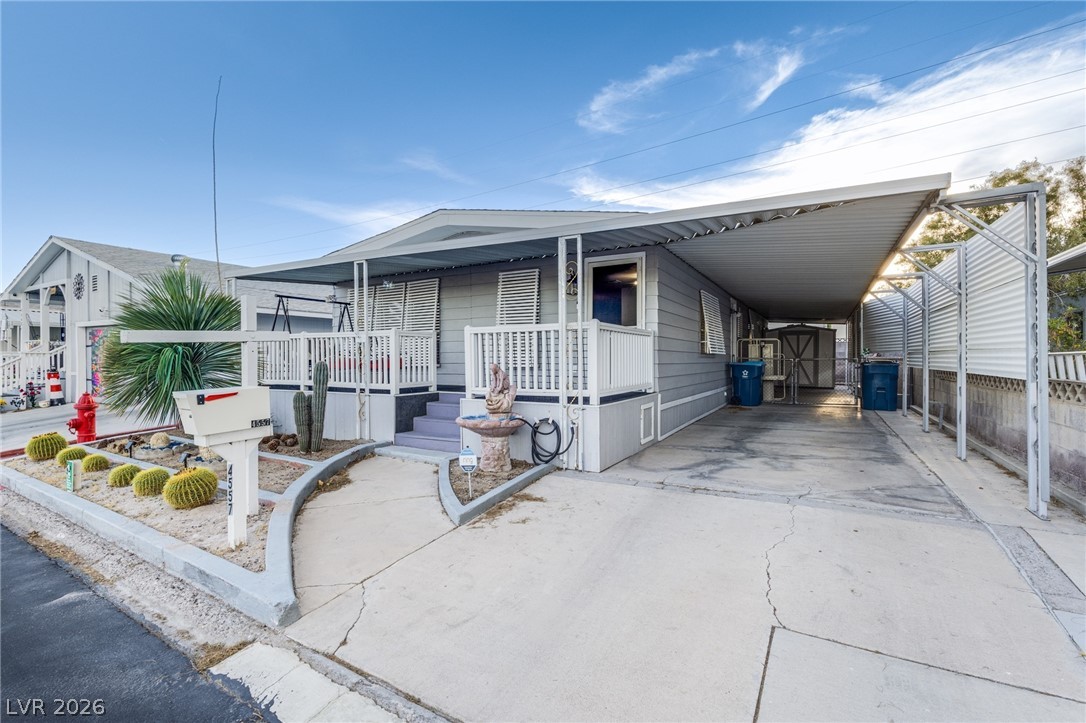 4557 Royal Ridge Boulevard Las Vegas NV 89103