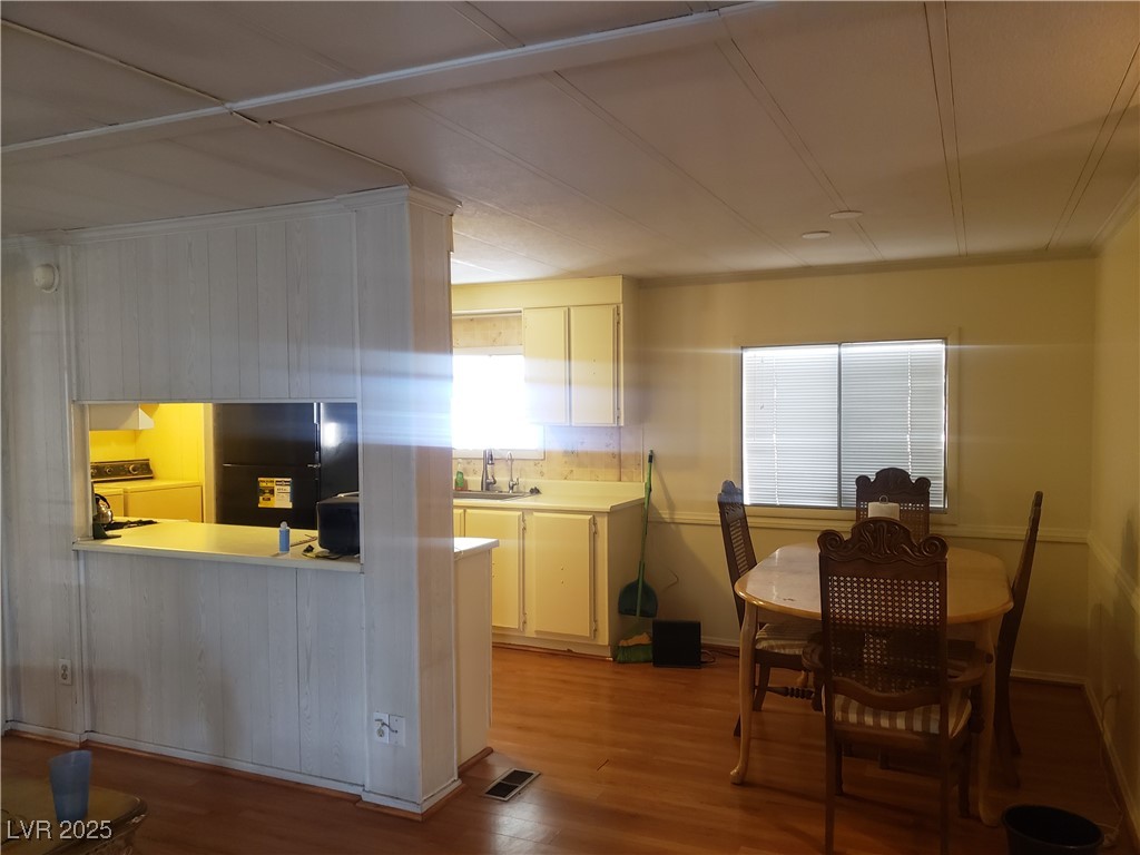 3326 Isle Royale Drive Las Vegas NV 89122