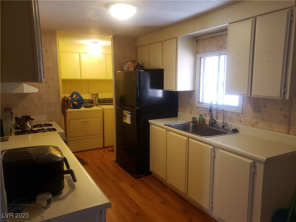 3326 Isle Royale Drive Las Vegas NV 89122