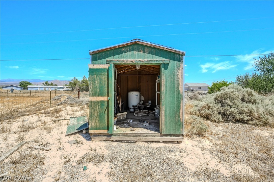 3991 Tahachapi Avenue Pahrump NV 89048