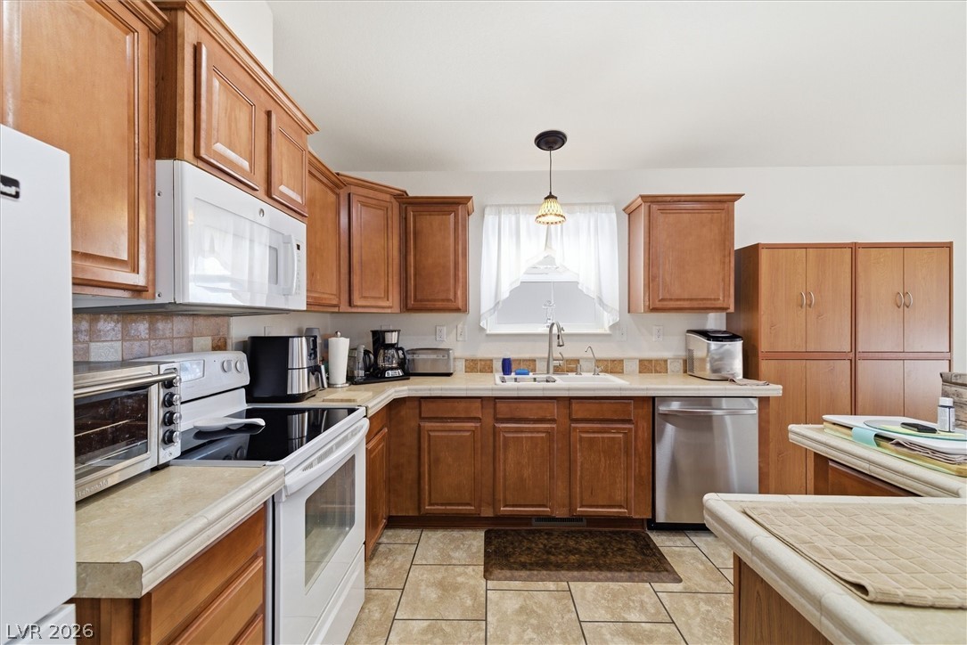841 Montecito Drive Pahrump NV 89048