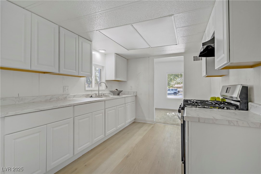 153 Sir Thomas Drive Las Vegas NV 89110