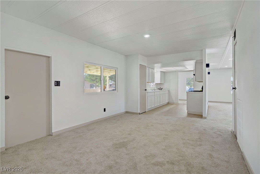 153 Sir Thomas Drive Las Vegas NV 89110