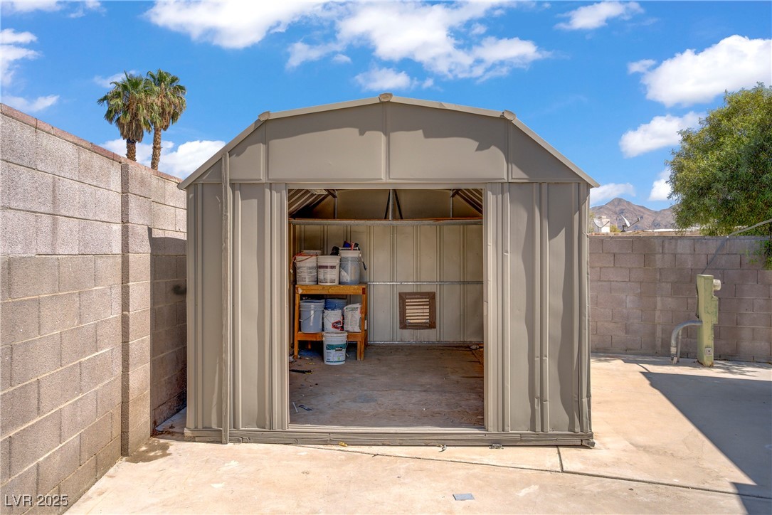 153 Sir Thomas Drive Las Vegas NV 89110