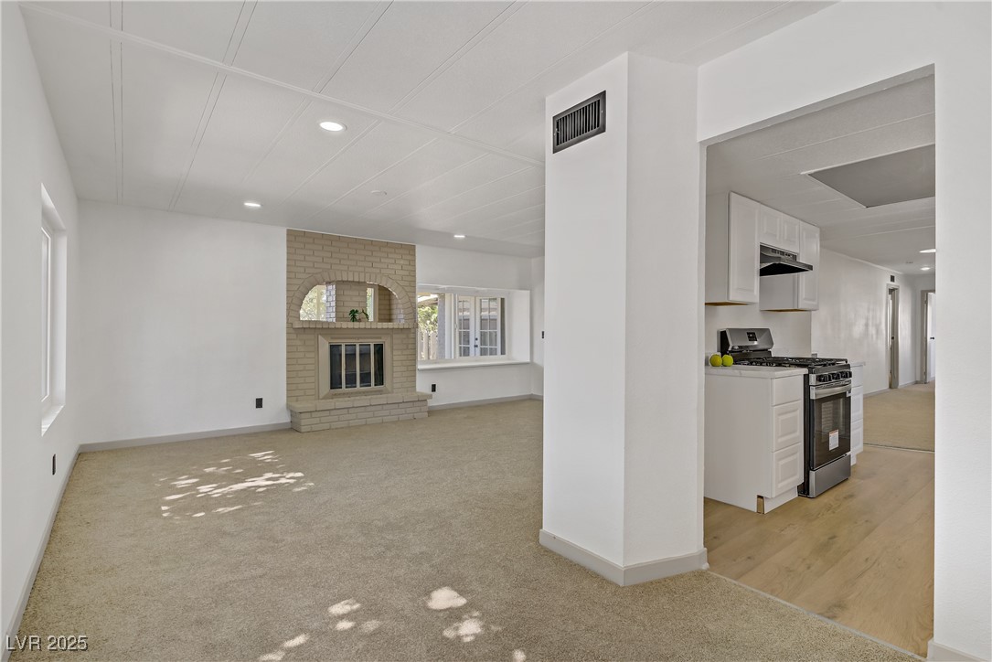 153 Sir Thomas Drive Las Vegas NV 89110