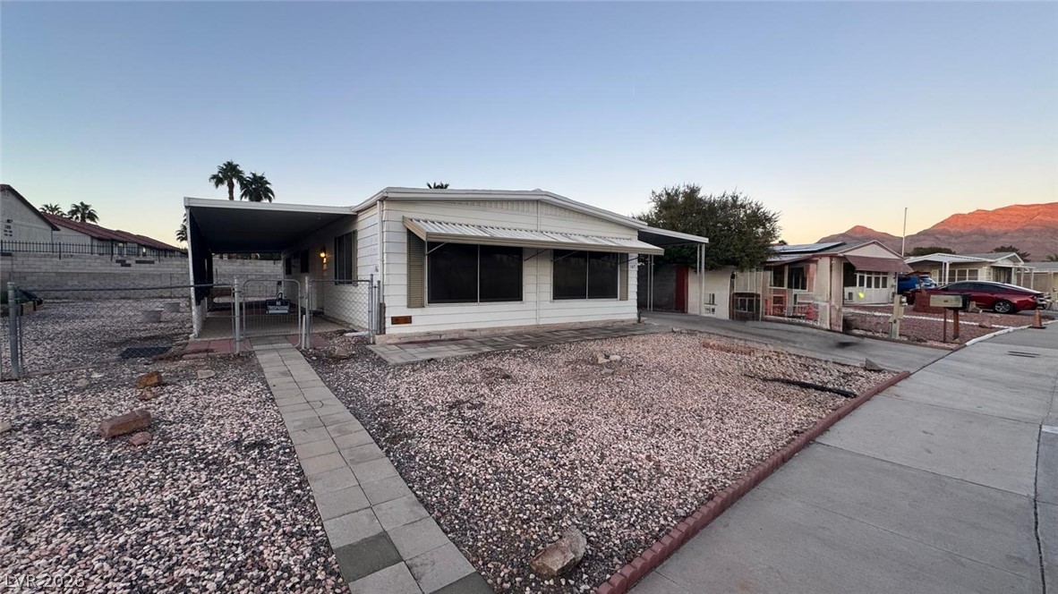 167 Sir George Drive Las Vegas NV 89110