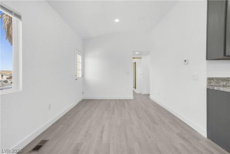 6273 Mount Rainier Avenue Las Vegas NV 89156