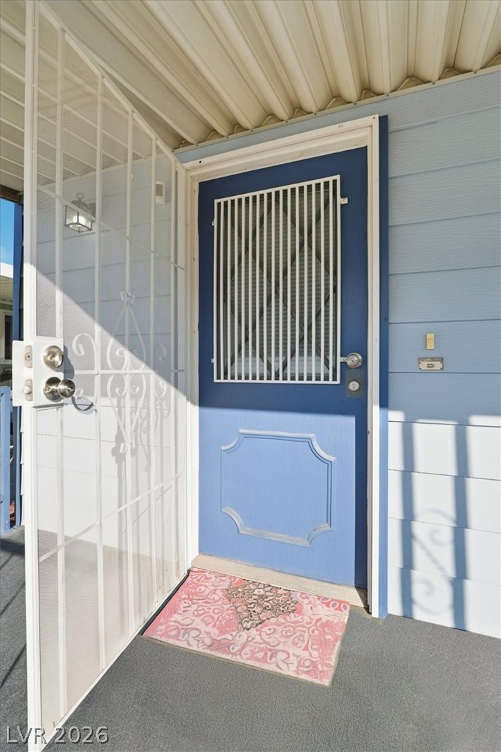 4570 Royal Ridge Avenue Las Vegas NV 89103