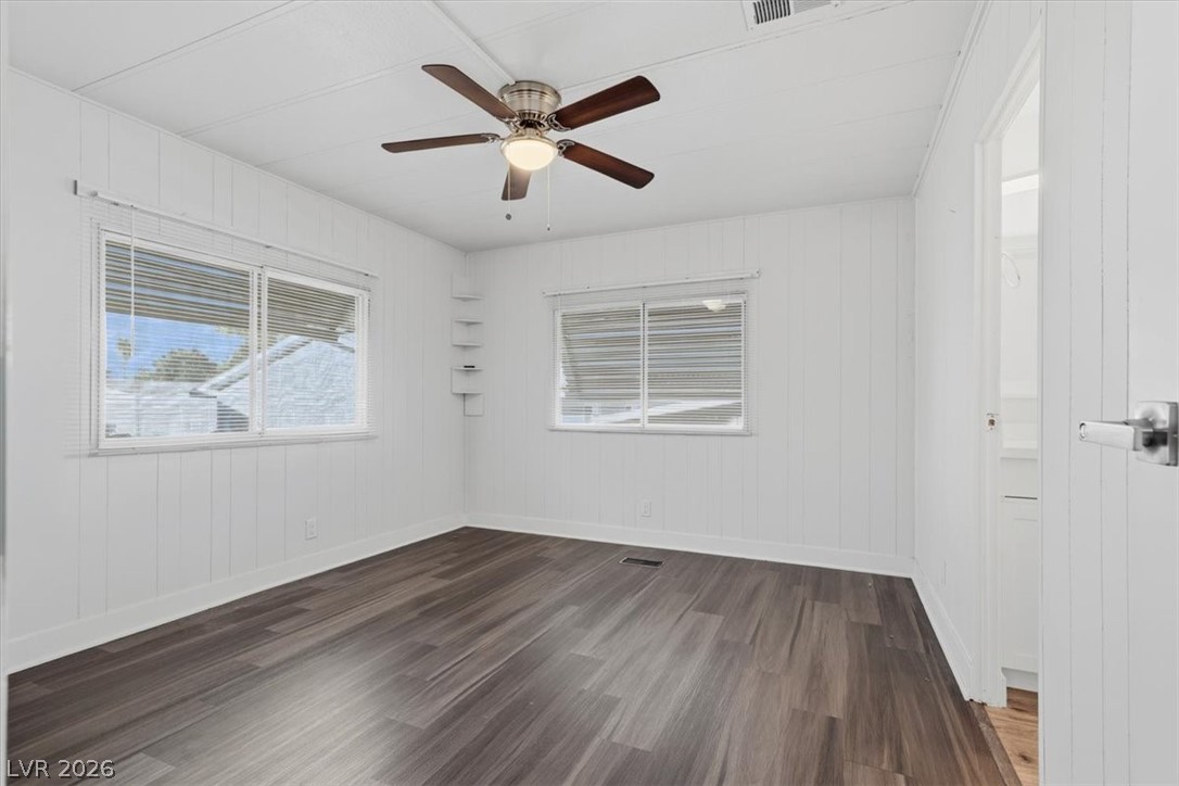 4570 Royal Ridge Avenue Las Vegas NV 89103
