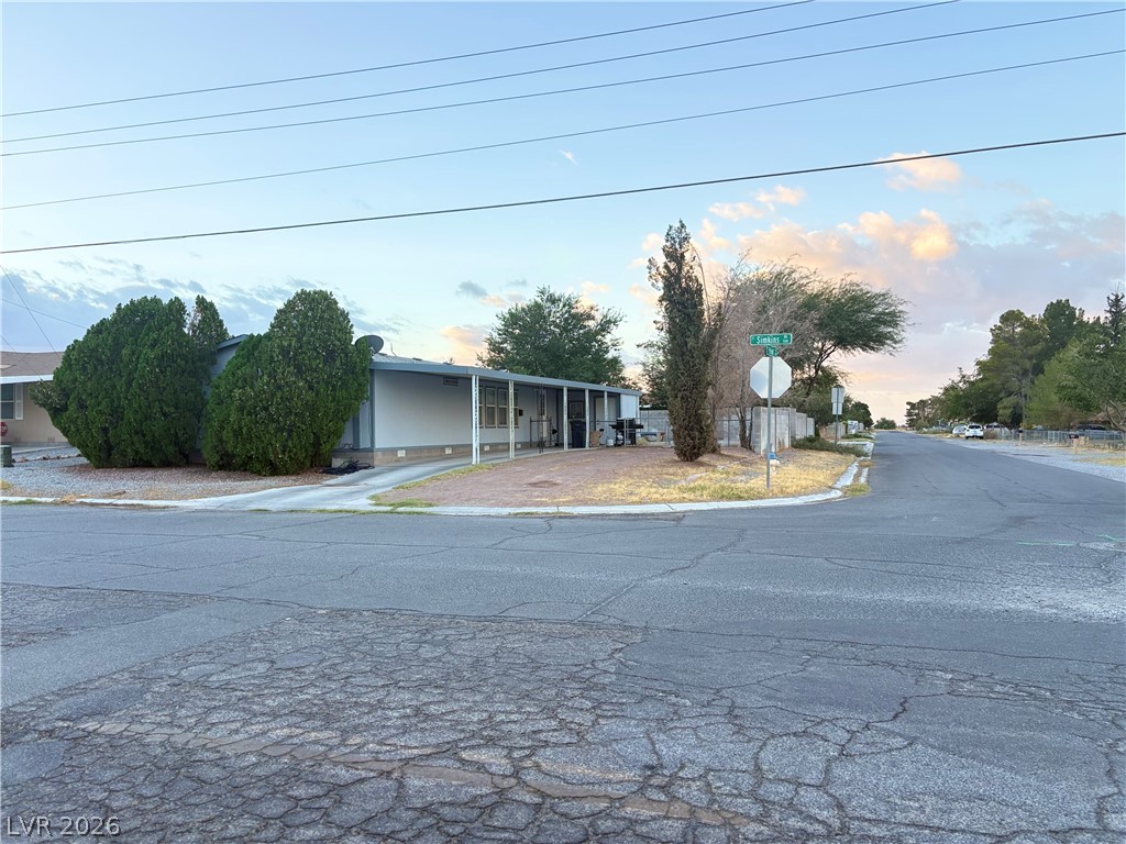 511 East Simkins Road Pahrump NV 89060
