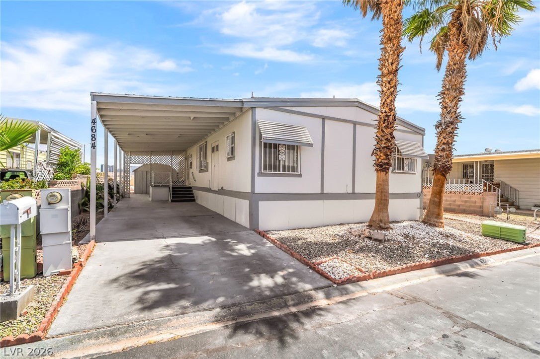 4684 Royal Ridge Way Las Vegas NV 89103