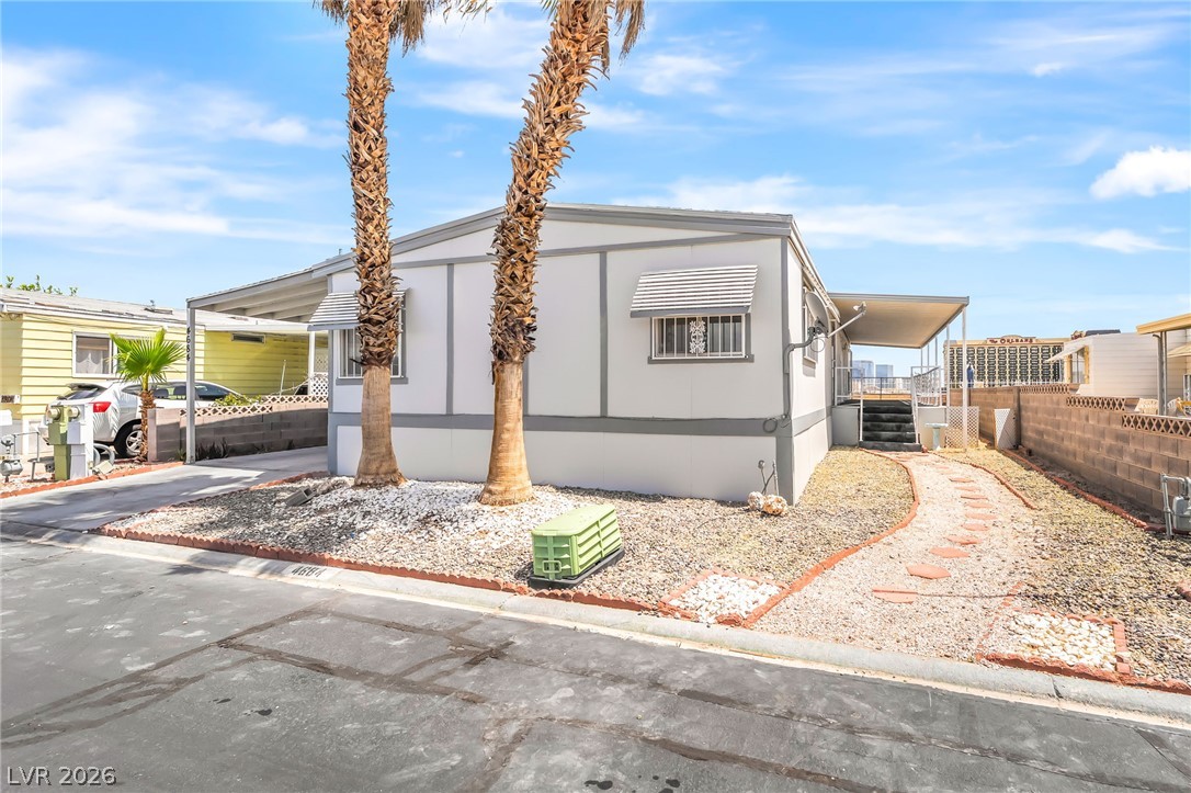 4684 Royal Ridge Way Las Vegas NV 89103