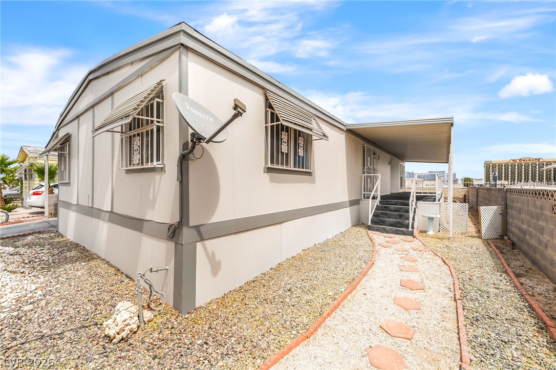 4684 Royal Ridge Way Las Vegas NV 89103