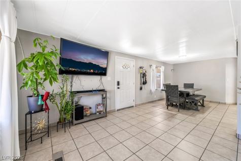 3809 Pecan Lane Las Vegas NV 89115