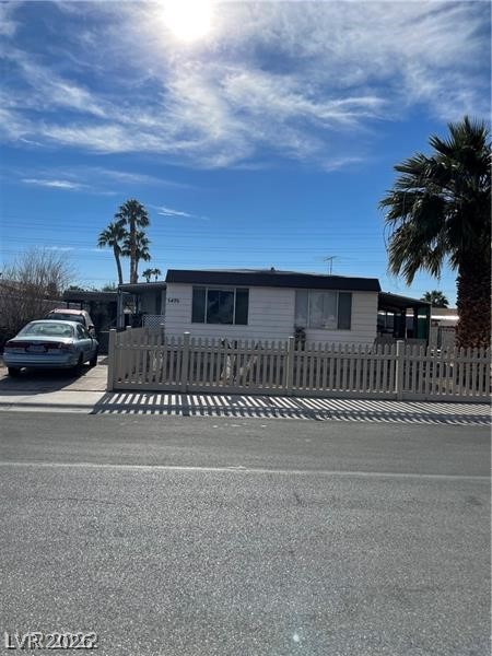 5495 Everglade Street Las Vegas NV 89142