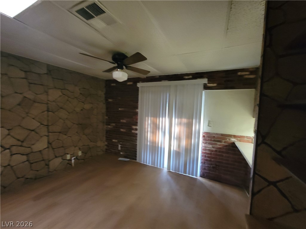 5495 Everglade Street Las Vegas NV 89142
