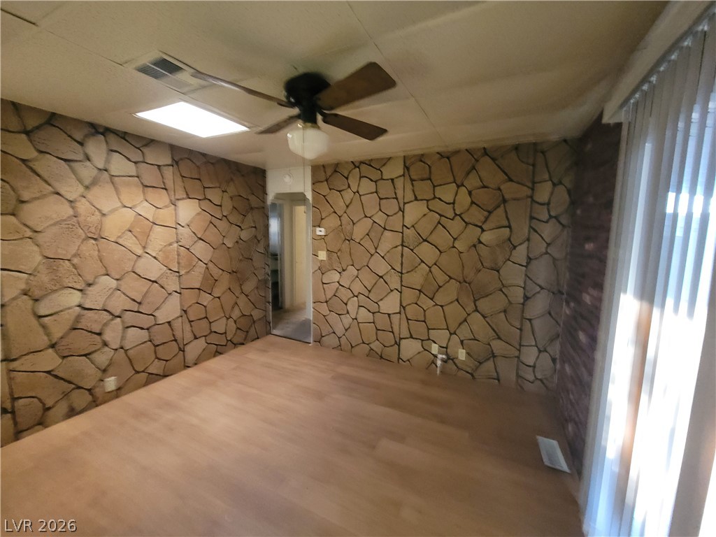 5495 Everglade Street Las Vegas NV 89142
