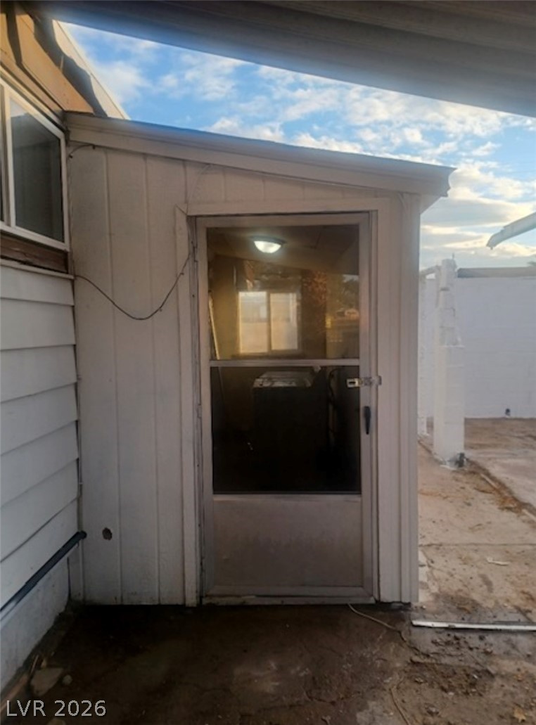 5495 Everglade Street Las Vegas NV 89142
