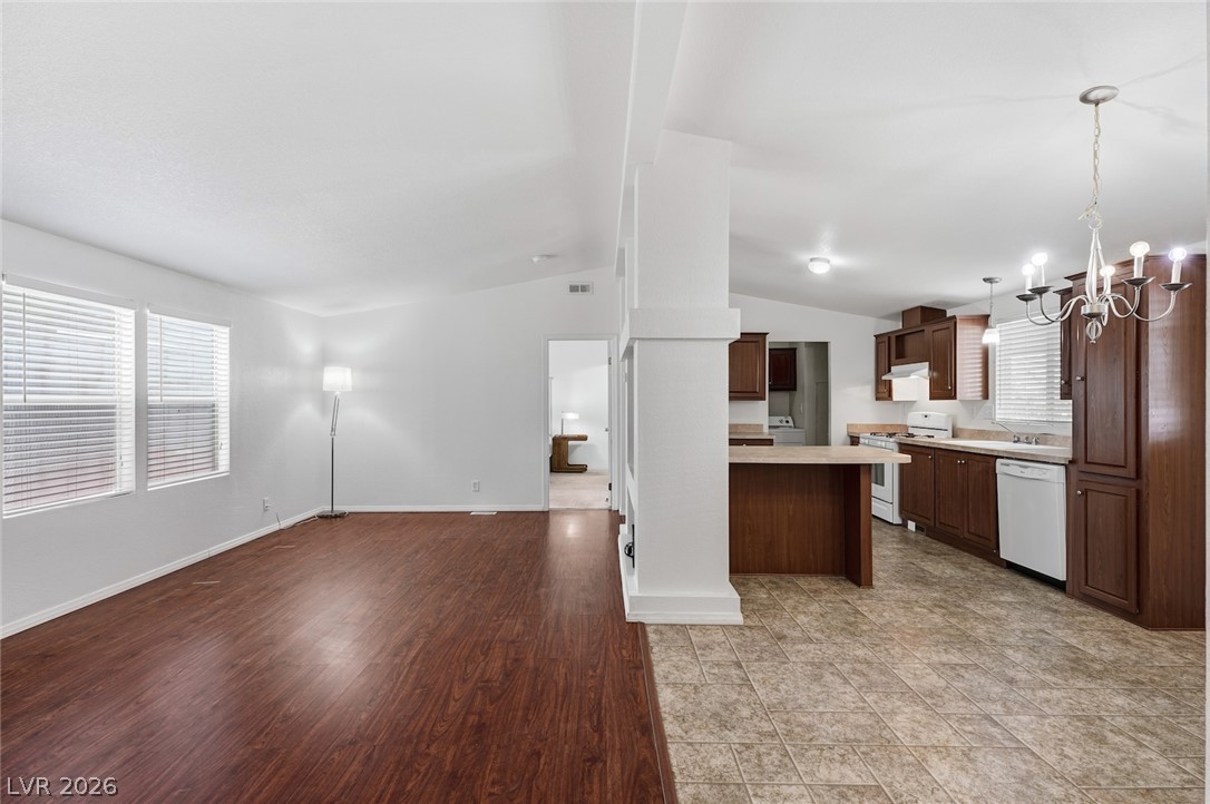 4589 Royal Ridge Boulevard Las Vegas NV 89103