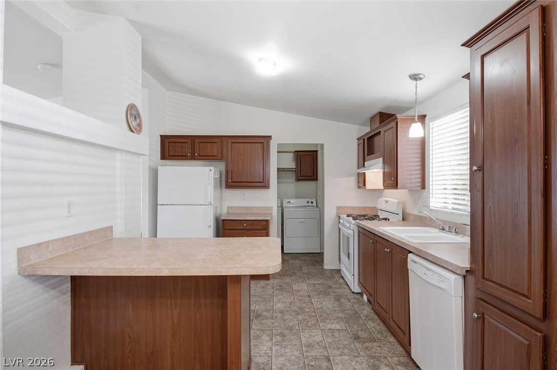 4589 Royal Ridge Boulevard Las Vegas NV 89103