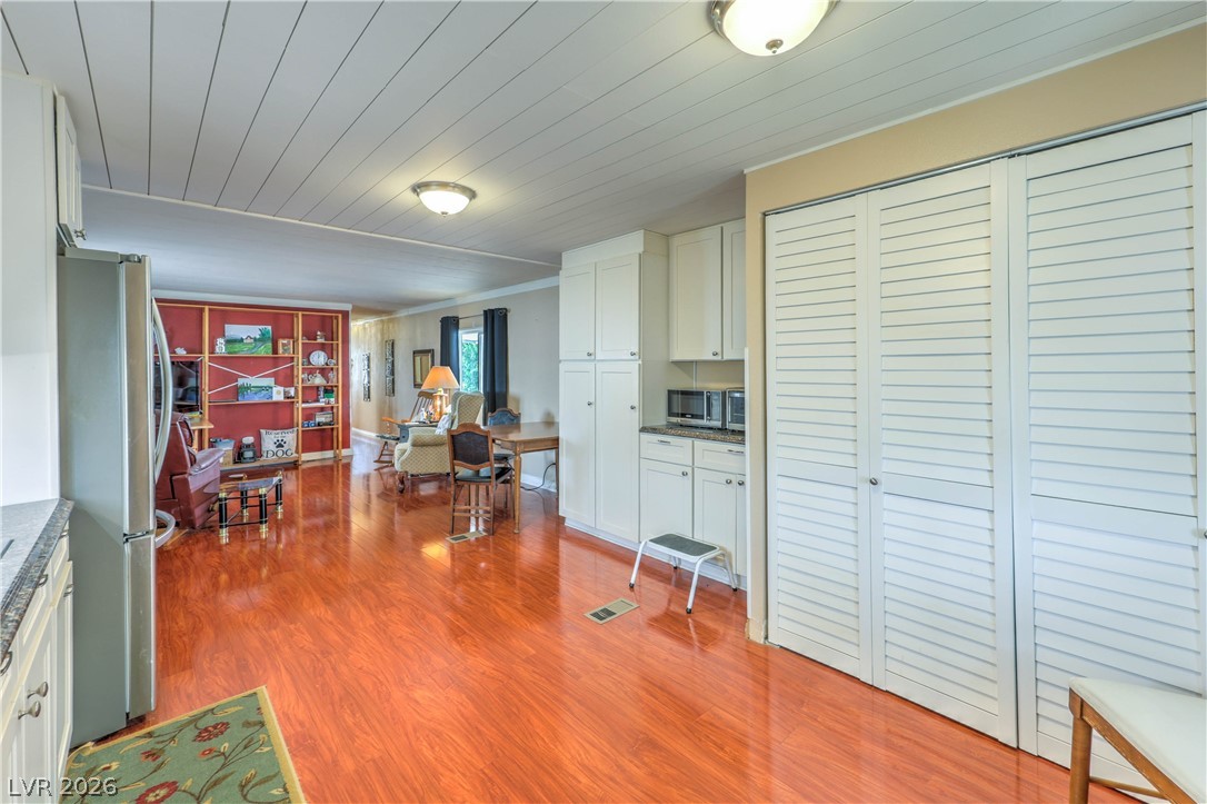3472 Katmai Drive Las Vegas NV 89122