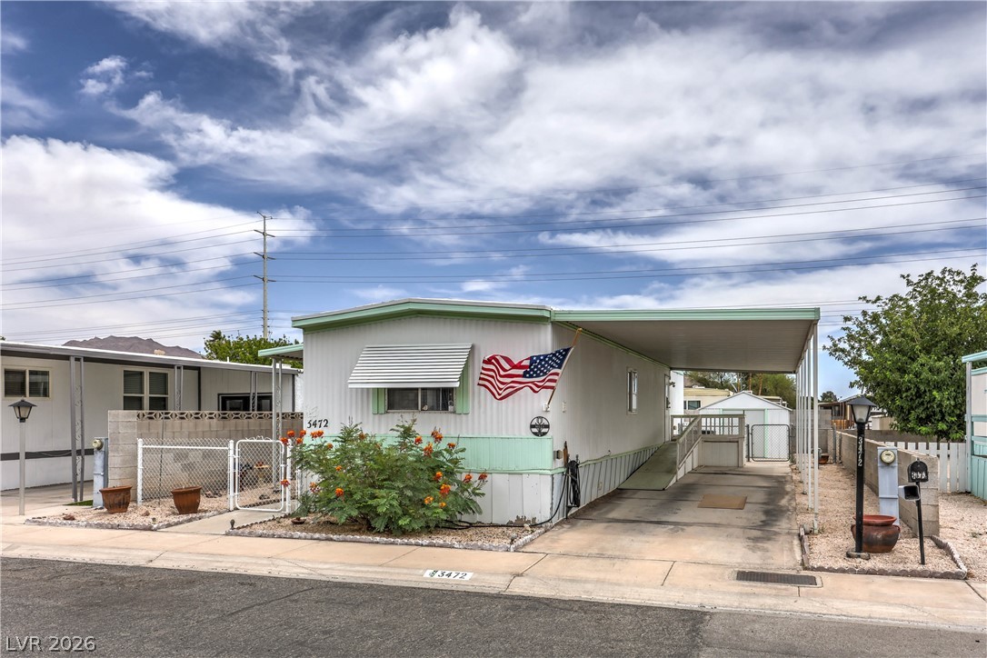 3472 Katmai Drive Las Vegas NV 89122
