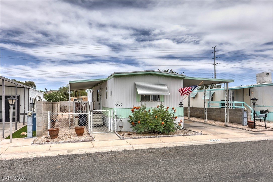 3472 Katmai Drive Las Vegas NV 89122