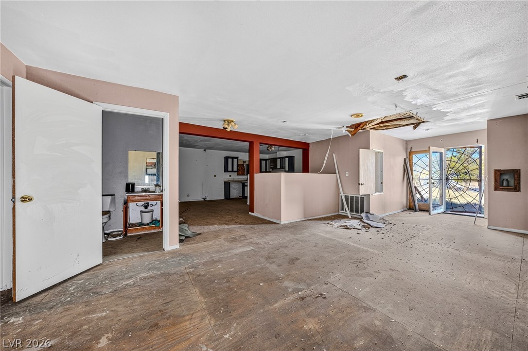 1611 West Irons Street Pahrump NV 89048