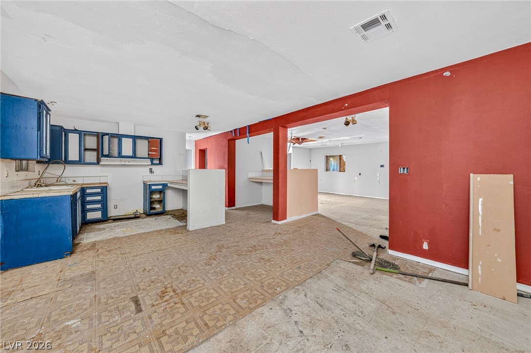 1611 West Irons Street Pahrump NV 89048