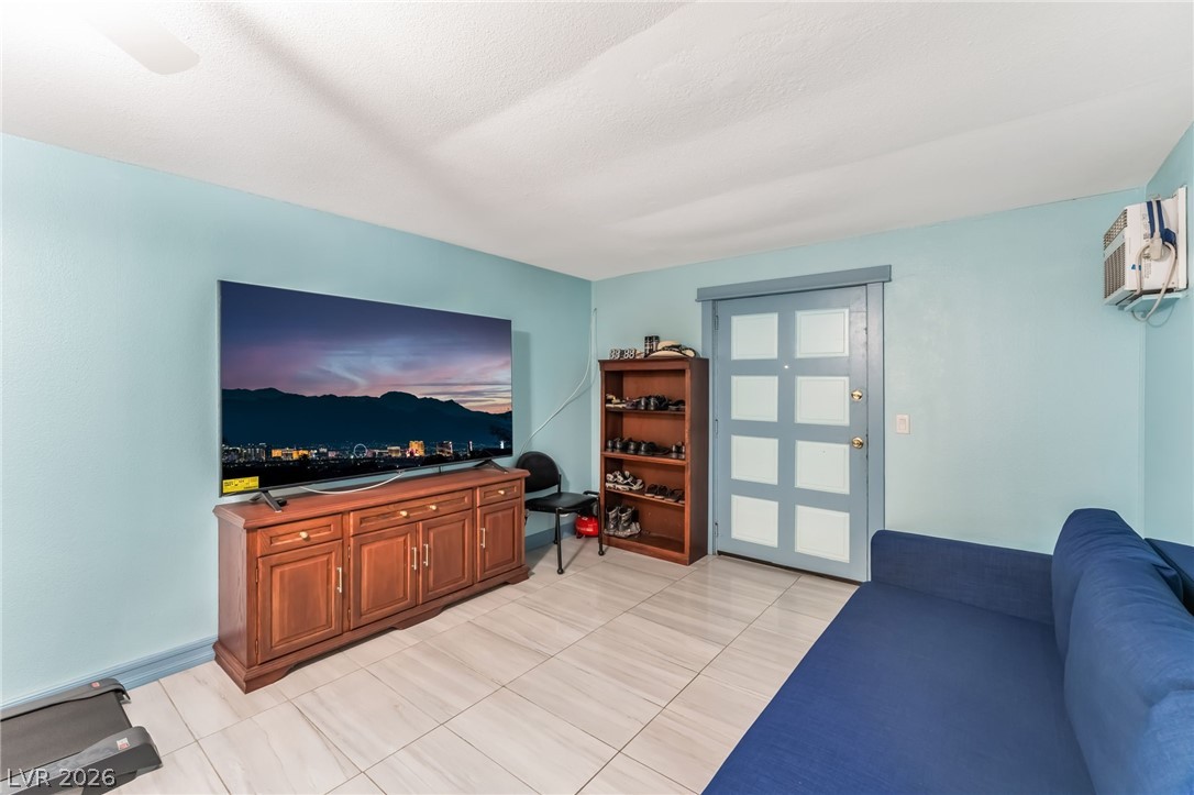 6161 Great Smoky Avenue Las Vegas NV 89156