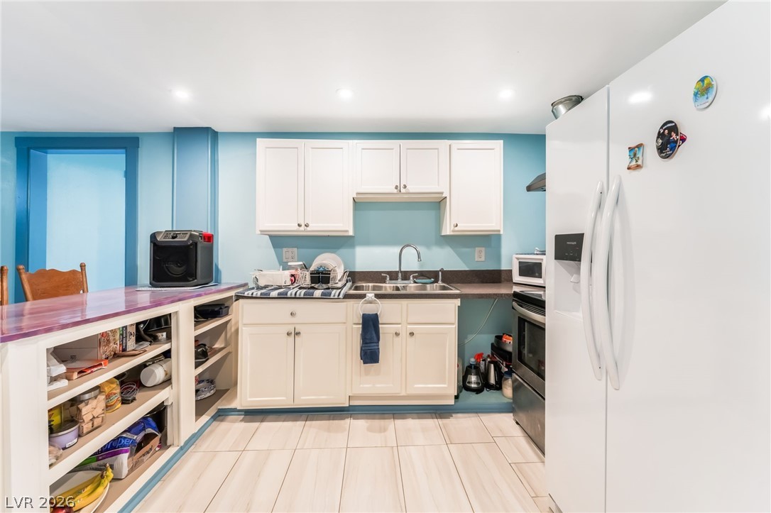 6161 Great Smoky Avenue Las Vegas NV 89156