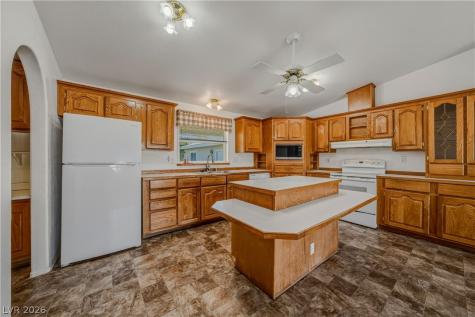5461 Navajo Boulevard Pahrump NV 89061