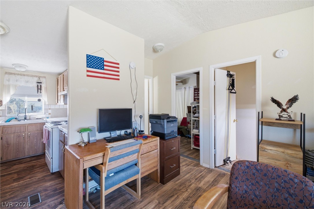 1931 West Carrol Street Pahrump NV 89060