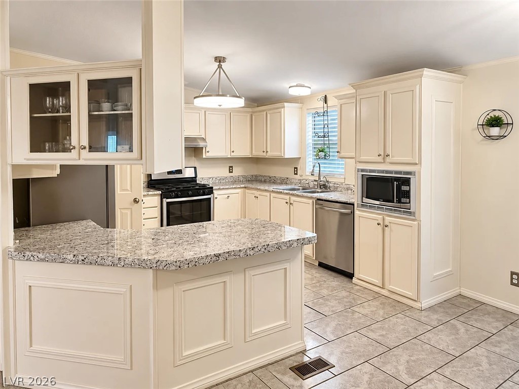 221 Shoshone Lane Henderson NV 89015